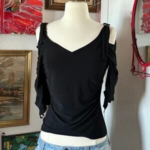 misope black buckle cold shoulder long sleeve top